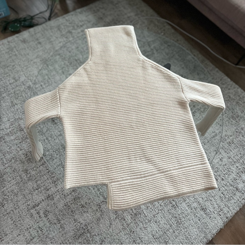 Aritzia Babaton Mika Cream Wool Cashmere knit Cozy Cotagecore Sweater Sz XXS/XS - Picture 9 of 13